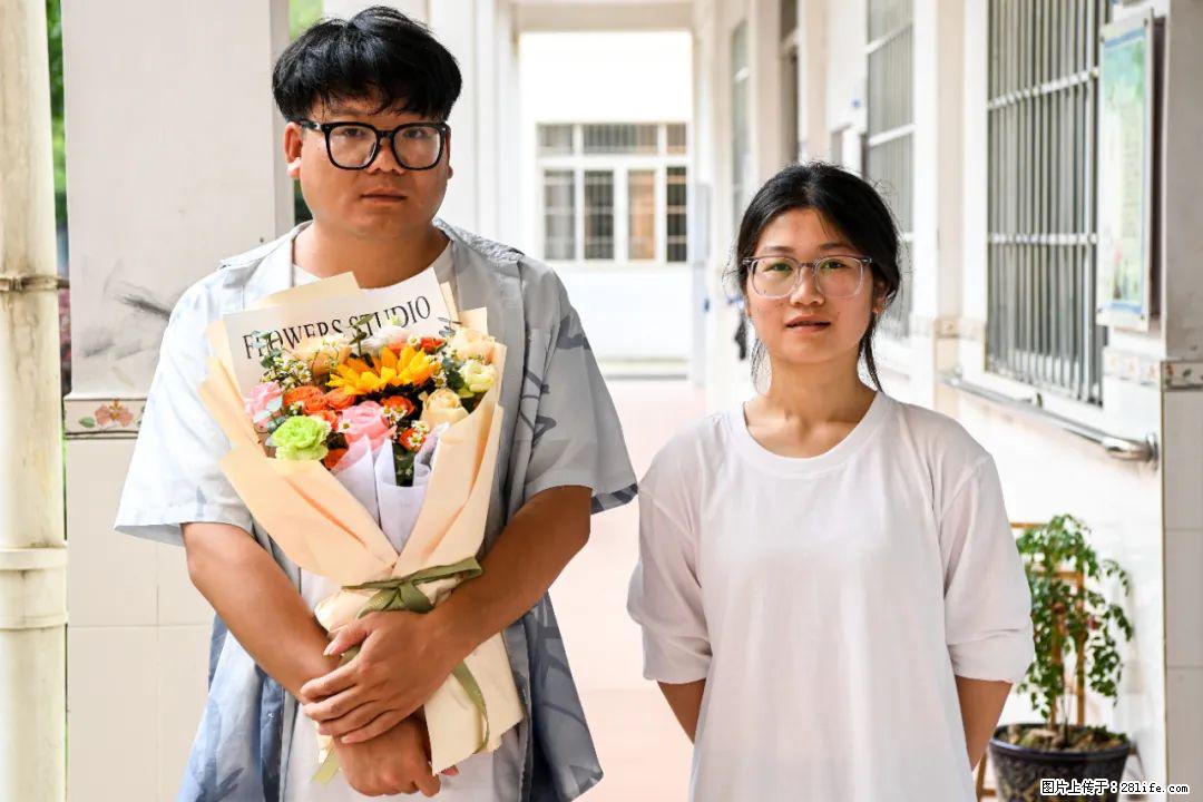全网追的“扁担女孩”，找了一份暑假工，时薪12元 - 澳门生活资讯 - 澳门28生活网 am.28life.net